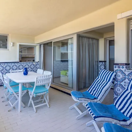 Apartment With Swimming-pool Marbella