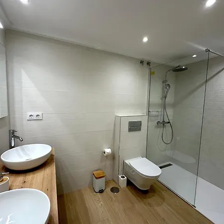 דירה With Swimming-pool