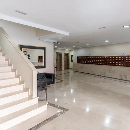 Apartment With Swimming-pool Marbella